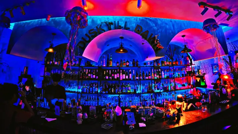 Dusk Till Dawn Cocktail Bar